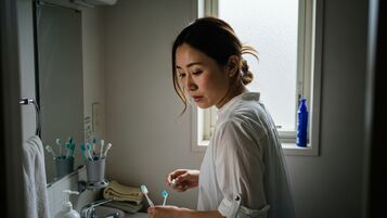 歯ブラシの本数が増えたら要注意？浮気サインか日常の変化か見極めポイントを解説！